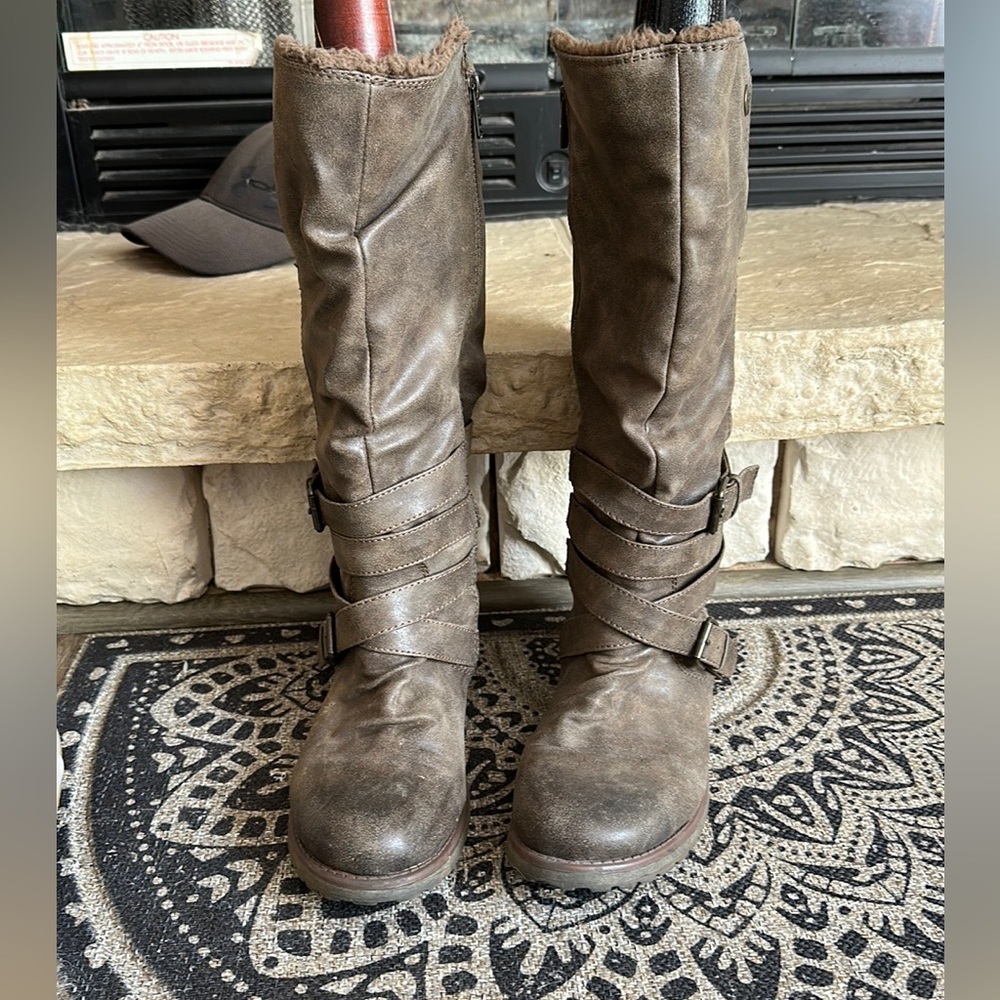 Roxy tall Sherpa lined boots